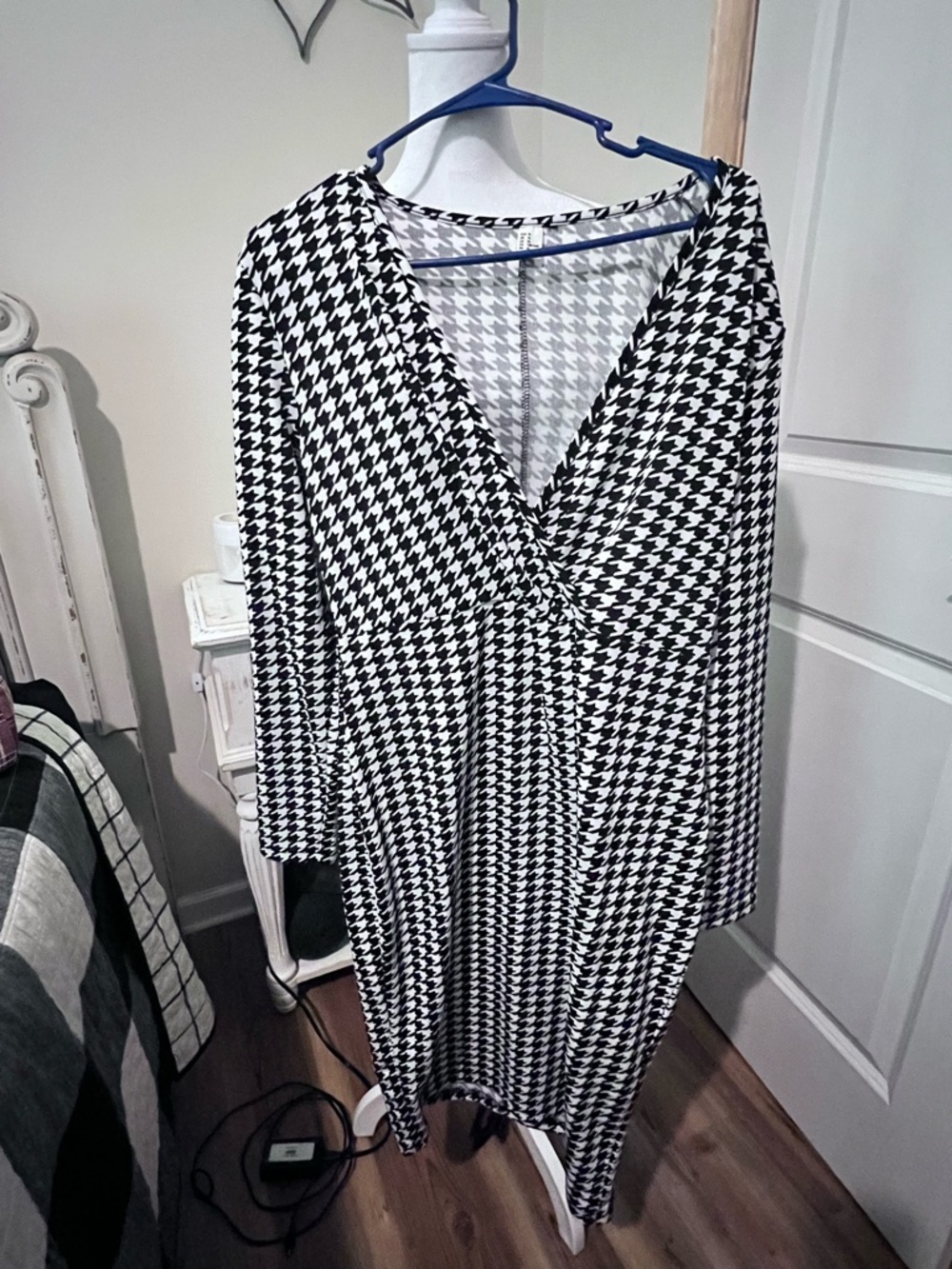 Black & White Houndstooth V-Neck Dress